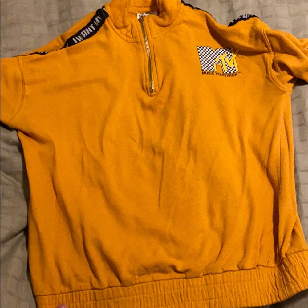 MTV sweatshirt